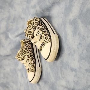 Converse girl shoes cheetah